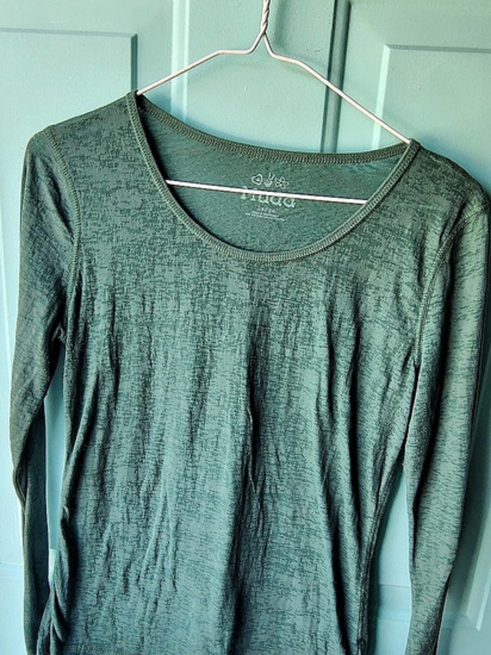Mudd Long Sleeve Top in Green Size Medium Like New